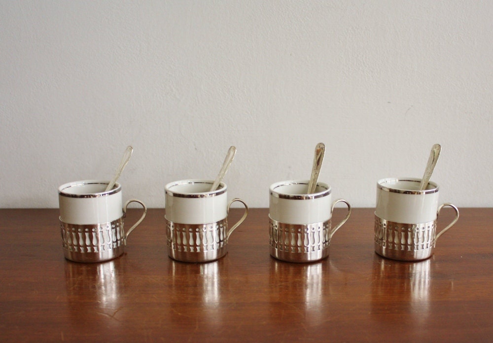 Set of 4 silver plated ceramic espresso cups