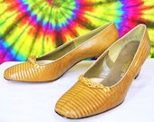 size 8 B vintage 60's tan lizard skin leather JOHANSEN pumps heels shoes NOS