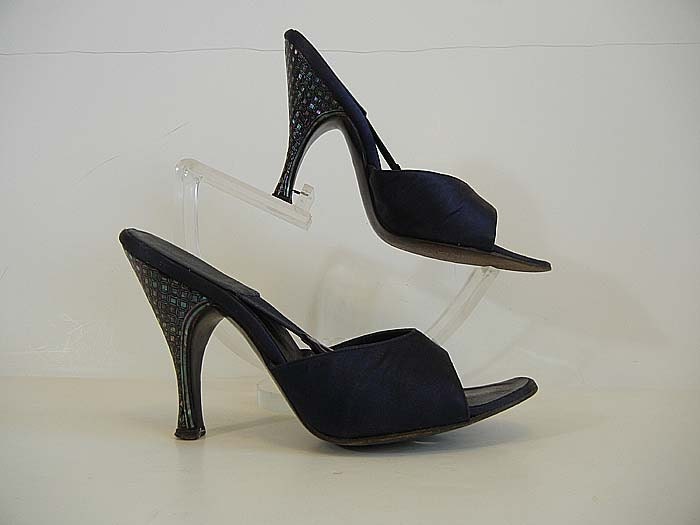 1950s shoes / Vintage 50's Herbert Levine Carved Mother Pearl Heels SPRINGOLATORS Shoes