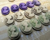 30 Piece Cameo Cabochon Lot