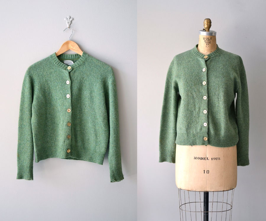 vintage 60s sweater / 1960s cardigan / Irish Moss cardigan