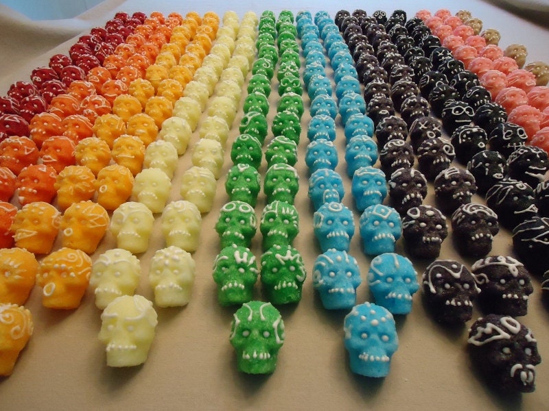 The Original Day of the Dead Dia de los Muertos Sugar Skulls VEGAN (12 Count)