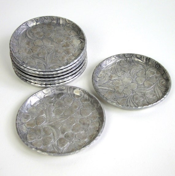 Everlast Aluminum Coaster Set 50s / Pansy by AttysVintage