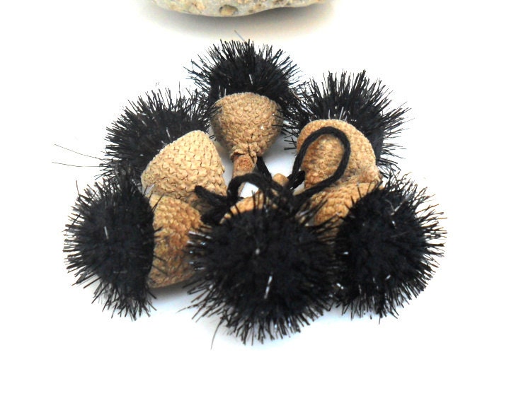 Gift bow Black Acorn pompom / ornament. Gifts supplies - Daniblu