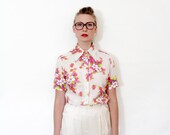 Vintage shirt / 60s summer floral shirt / pointy collar / short sleeve / size S-M