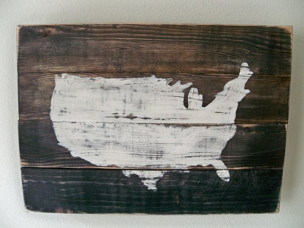 USA Map Wood Wall hanging on Stain(Customizable with heart placed on your town) - Thula
