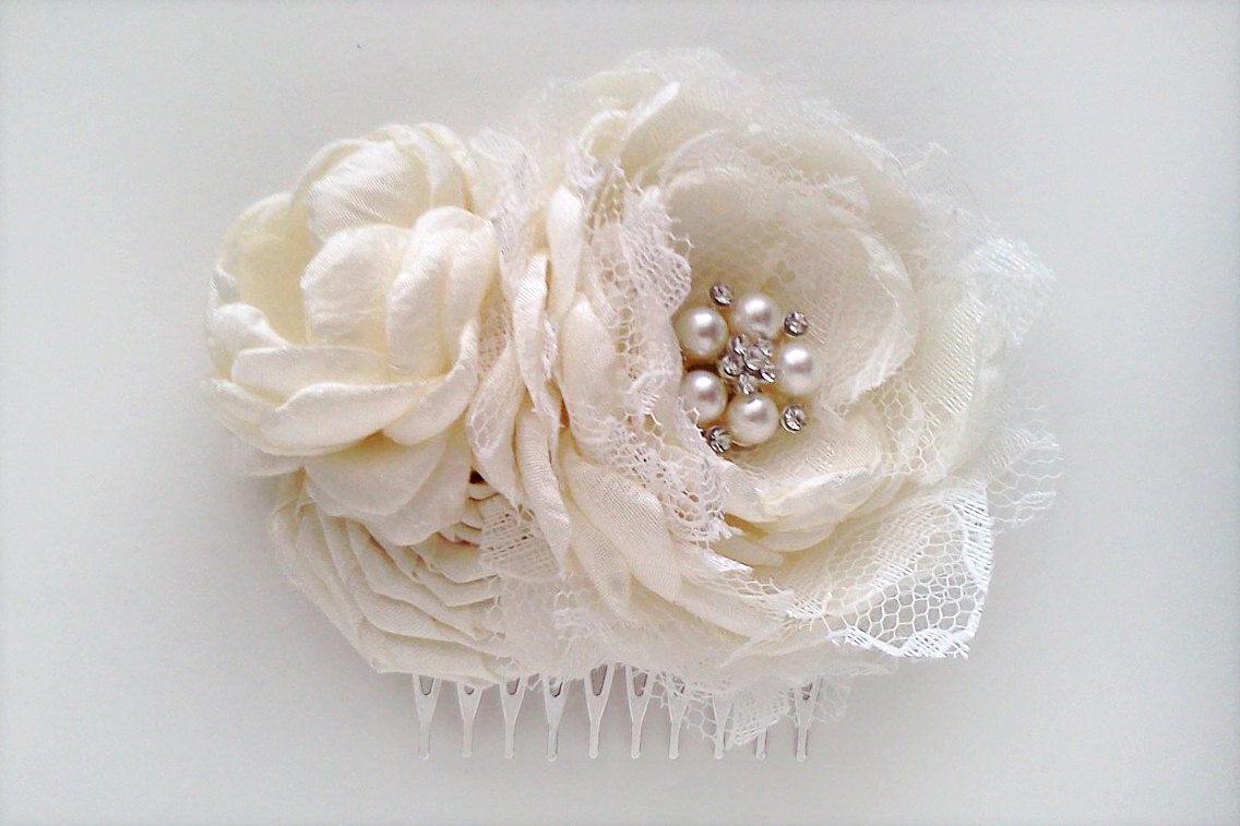 Cream Wedding Flowers on Comb