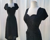 Sultry 1950's black rayon cocktail wiggle party dress with sweetheart neckline holiday glamor chic rockabilly - size Medium to Large