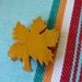 SALE )) vintage 1940s wooden maple leaf pin