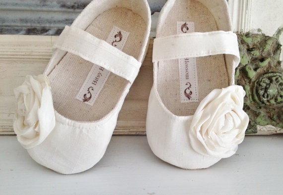 Toddler/Big Girl Shoes Soft Soled Shoes Wedding Shoes Flower Girl Shoes Spring Shoes Summer Shoes Boutique Shoes Vintage Shoes Ivory Cream