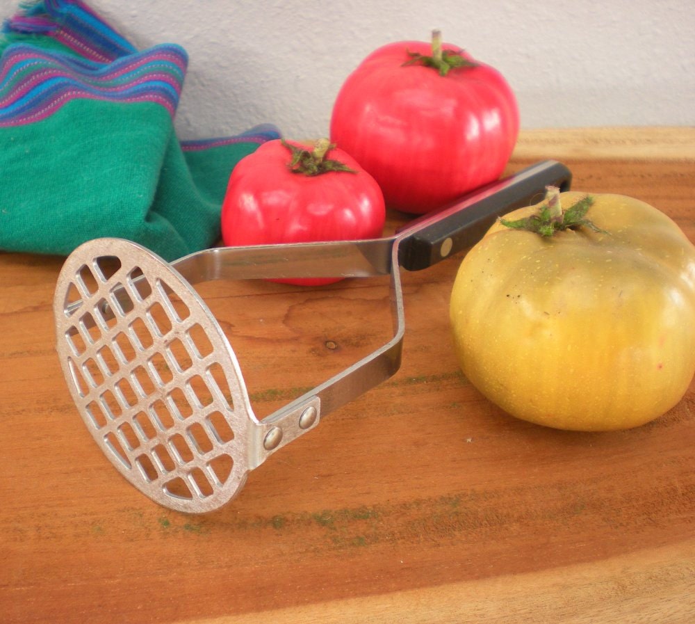 Ekco Vanadium Potato Vegetable Masher - Black Handle
