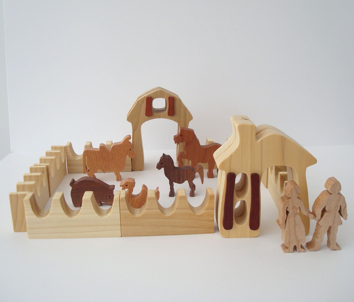 Miniature Farm Waldorf Wood Toy Play Set 19 Pieces