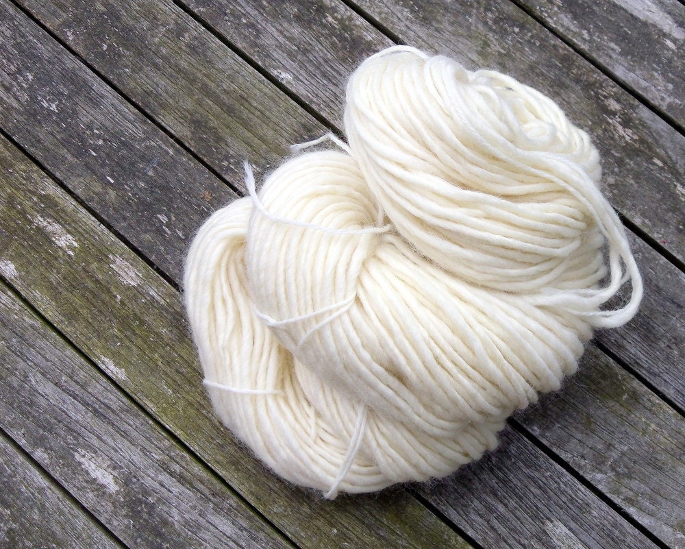 British Bluefaced Leicester Yarn, natural aran yarn, undyed yarn, cream yarn, 100g