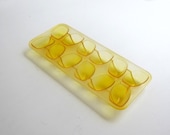 Vintage retro plastic atomic style modernist ice cube tray