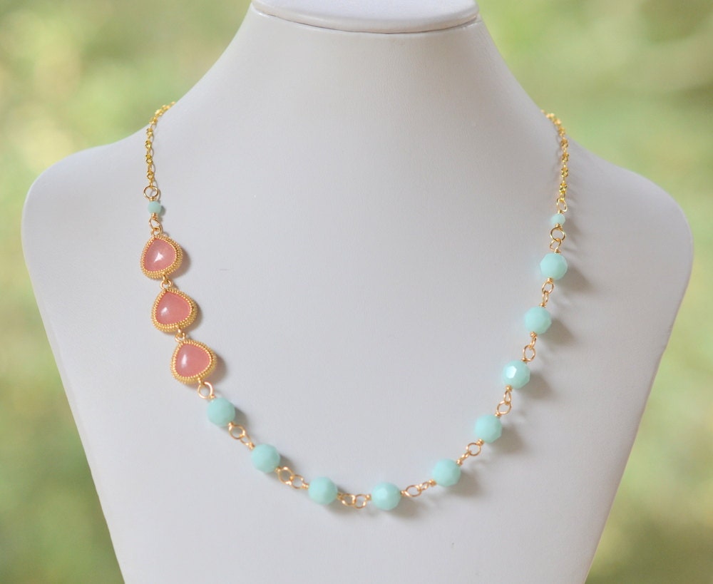 Coral Pink Jewel Statement Necklace with Seafoam Mint Alabaster Swarovski Crystals in Gold. Bridesmaid Necklace. Fashion Jewelry.