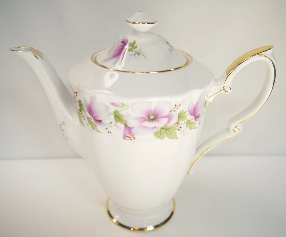 Royal Standard Bone China Coffee Pot "Violetta" 1940s