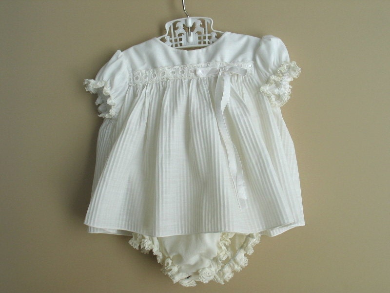 Reserved fpr Quetzalli de los Angeles Vintage Baby Girl Ivory Christening Party Dress 1960