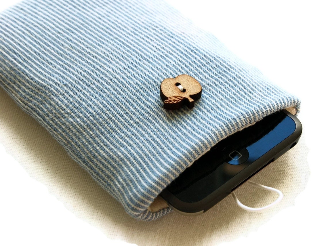 iPhone / iPod touch case padded sleeve pouch from fabric