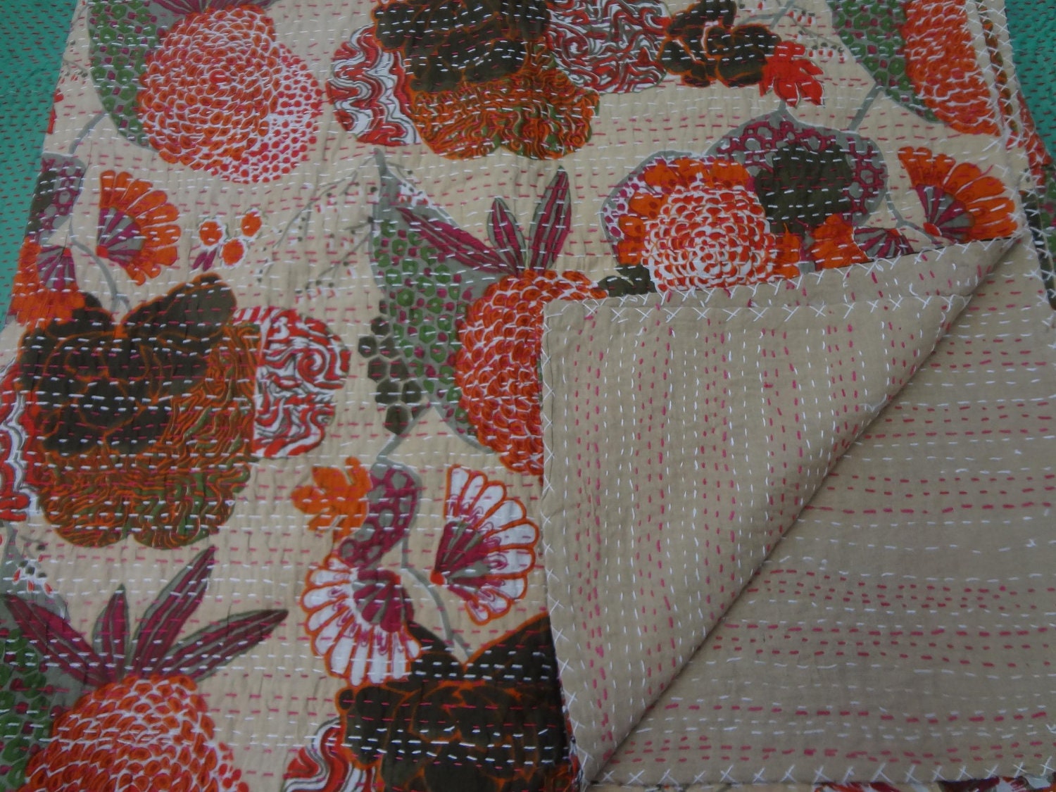hande kantha throw