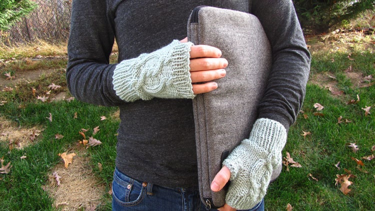 Jeremy Cable Knit Fingerless Gloves in Seafoam Blue - thelittlefoxes