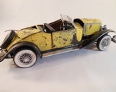 1930 Rolls Royce 1/24 scale model car in yellow