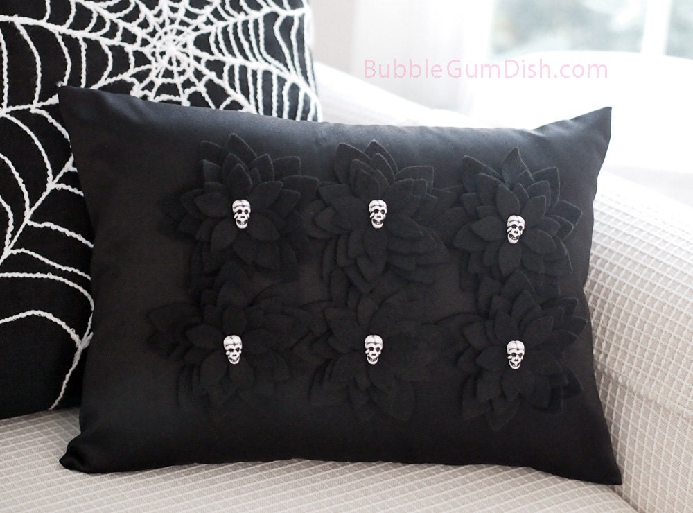 Halloween Skulls Decor Black Pillow Cover Felt Flowers Skull Button Centers