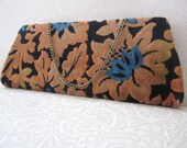 Vintage Tapestry Clutch // Carpet Bag // Purse // 60s //1960s