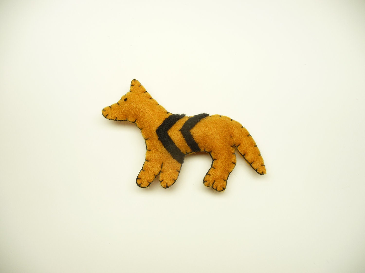 Mustard chevron fox magnet, number 143