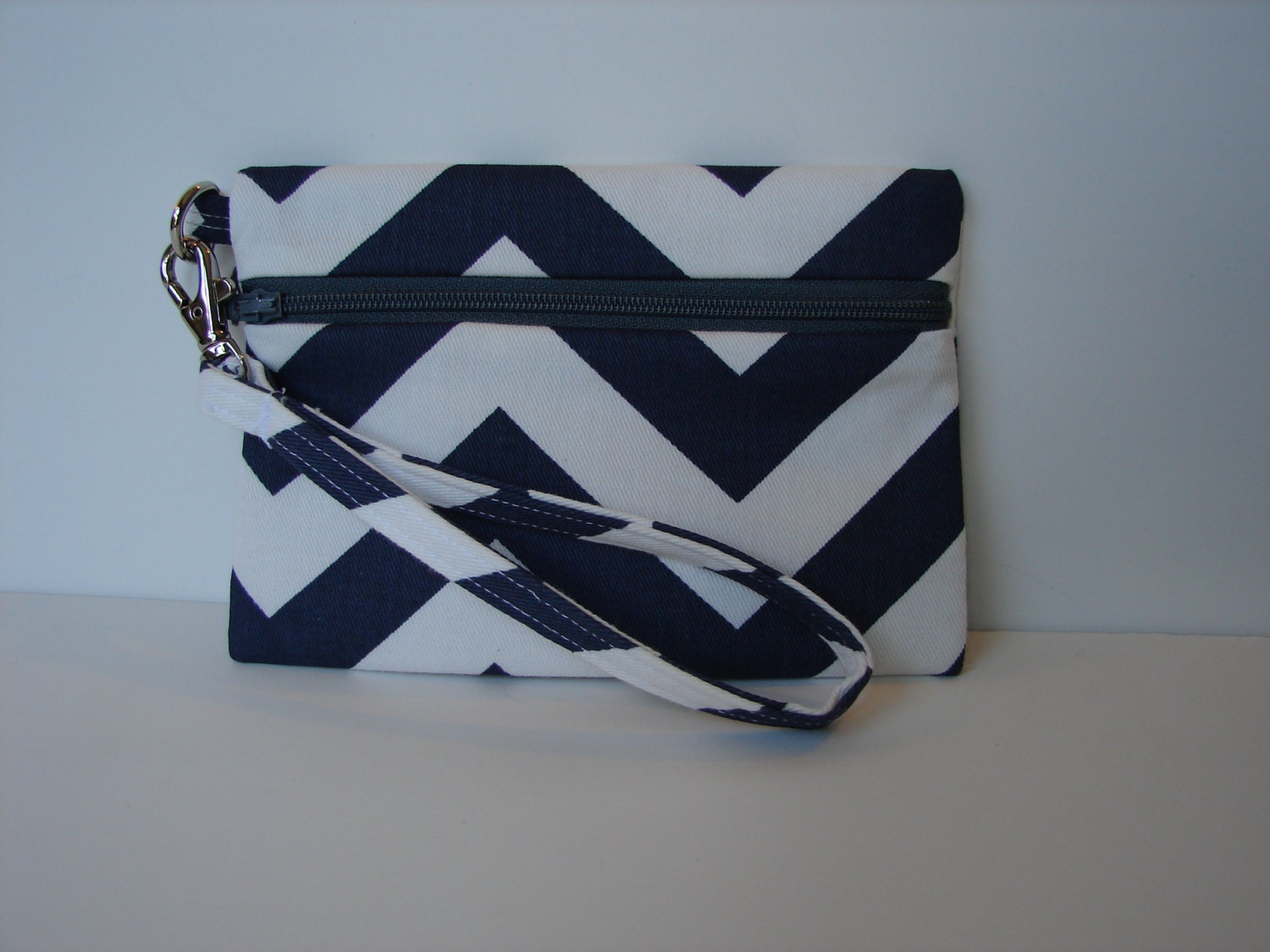 Wristlet Wallet in White and Navy Chevron,  Chevron Wallet, I phone Wallet