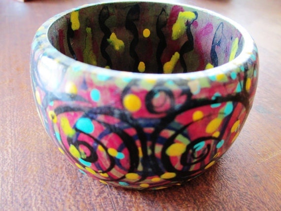 vintage Bracelet, hand painted wood african style ethnic bracelet