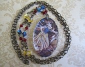 Snow White Necklace