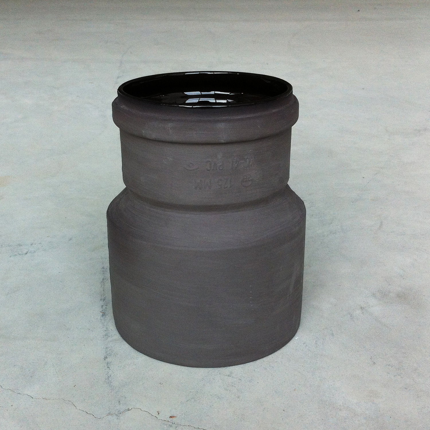 PVCvase XL black