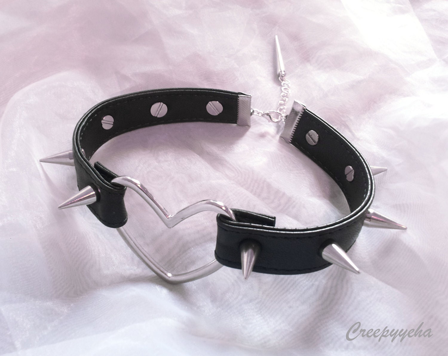 Large Heart Ring Choker
