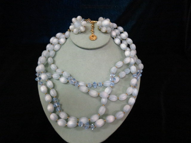 Vintage Lisner 2PC Blue Necklace And Earring Set