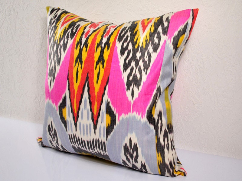 IKAT PILLOW 18x18 Decorative Throw Pillows red 18x18 Modern Pillow Covers NPI101