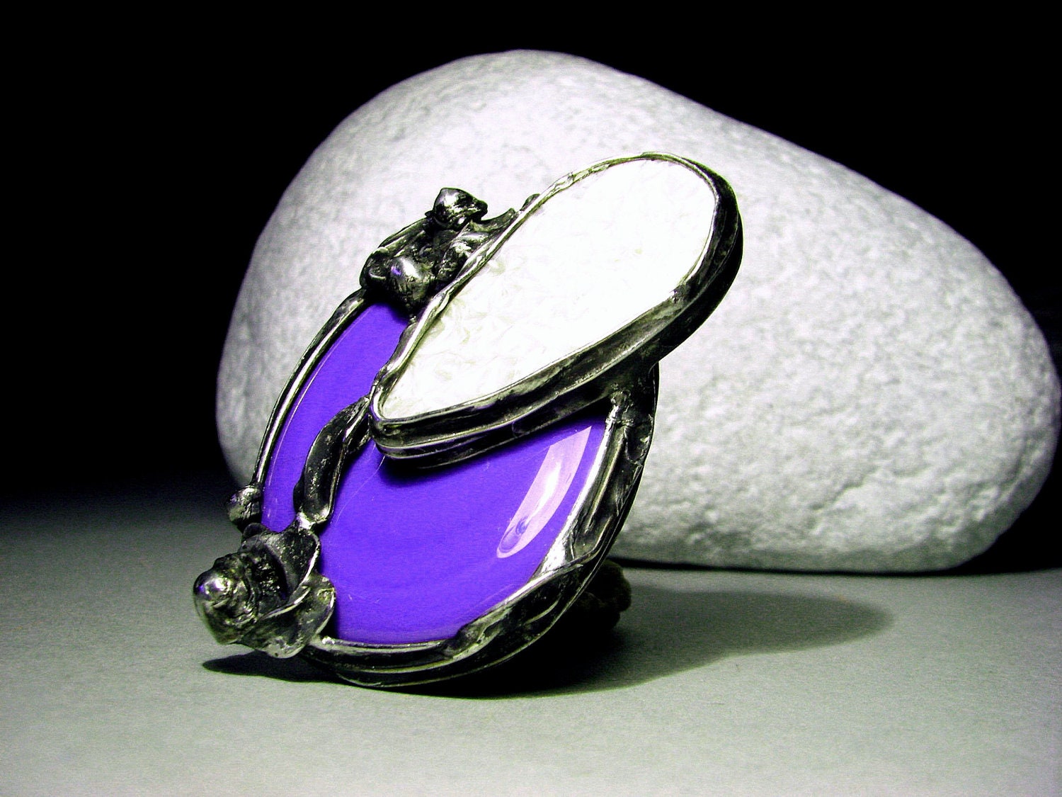 Cocktail Ring - Large Ring - Glass and Ceramic Cabochon - 2,1 inch - Tiffany Technique - Bold Big Ring - AMWatelier