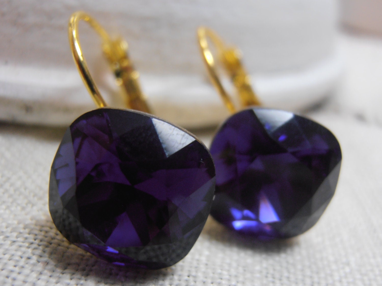 Purple Velvet, Swarovski crystal, 12mm Cushion/Fancy cut 4470, Gold tone setting, dangle/drop leverback fashion earrings, jewelry