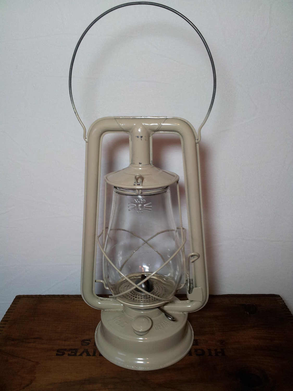 Vintage Embury Number 0 Defiance Barn Lantern