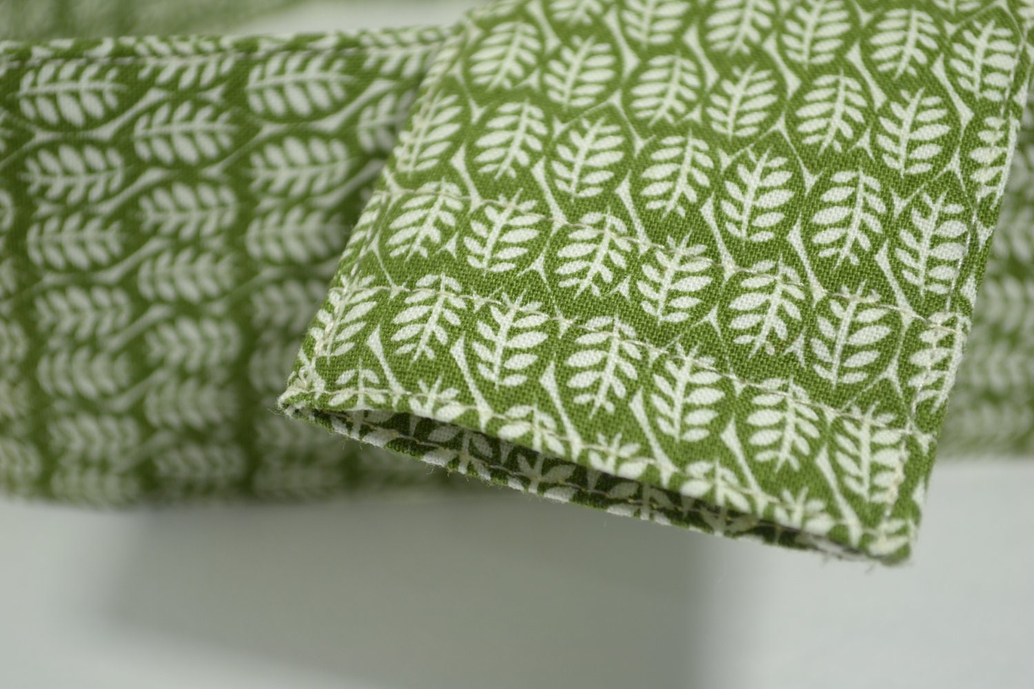 Padded DSLR Camera Strap Cover - Green Leaves
