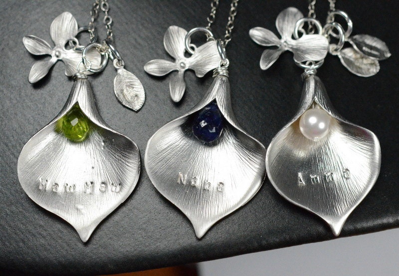 Grandma gifts , grandmother necklace , mom ,personalized ,birthstone ,Necklace .Monogrammed Gift Gifts ,friendship jewelry ,gigi,nana