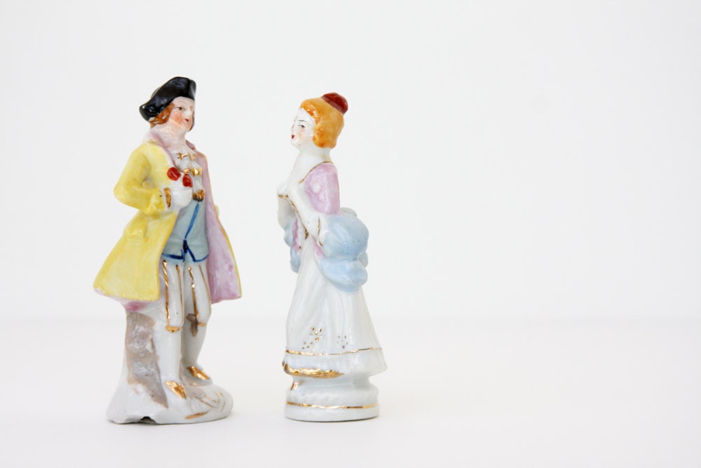 Vintage Victorian Couple // Handpainted Figurines // Small Porcelain Man and Woman