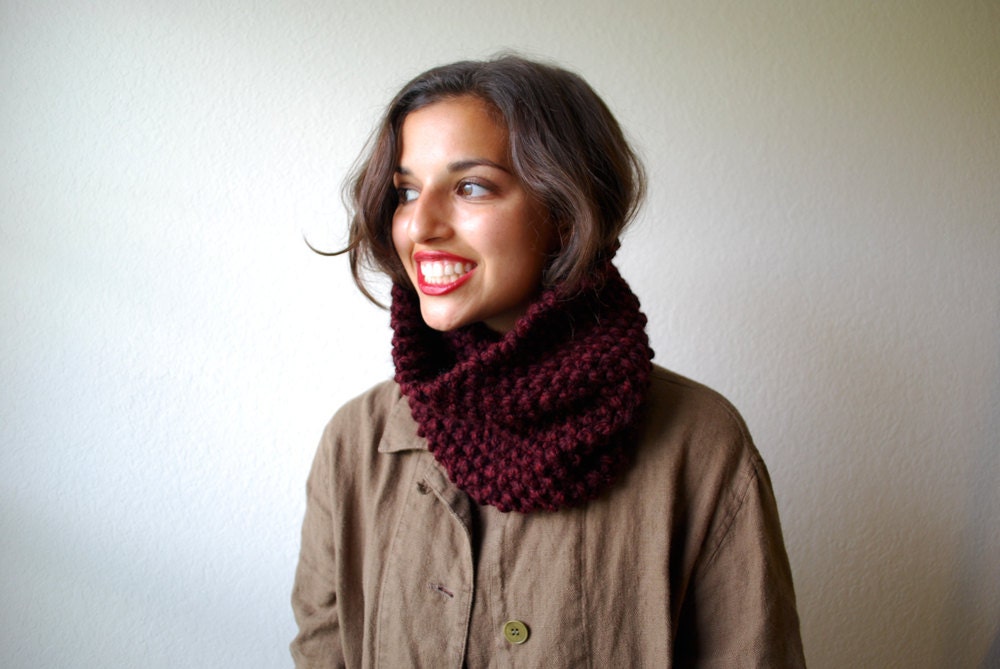 The Mini Cowl in Scarlet Wool Blend - READY TO SHIP