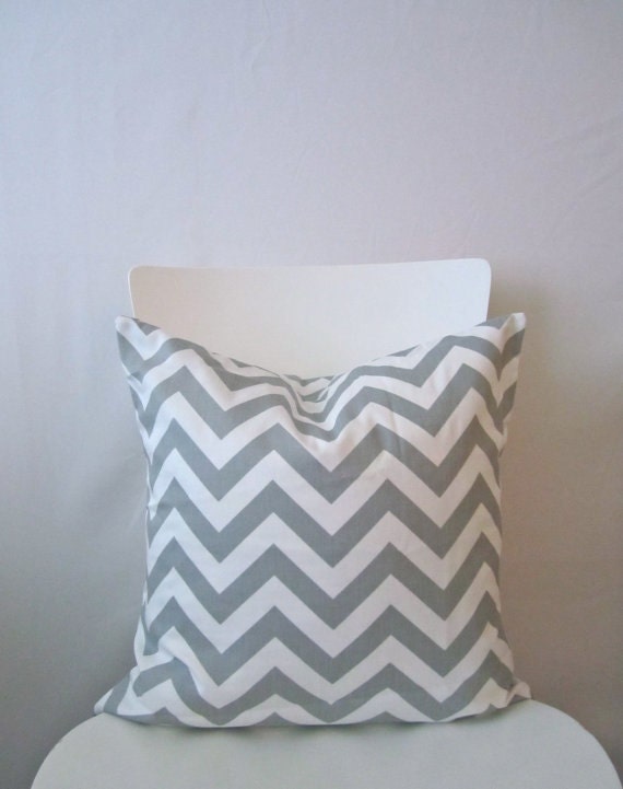 20 inch throw pillow cover, Chevron gray and white. Zigzag pattern, modern print. For indoor use.