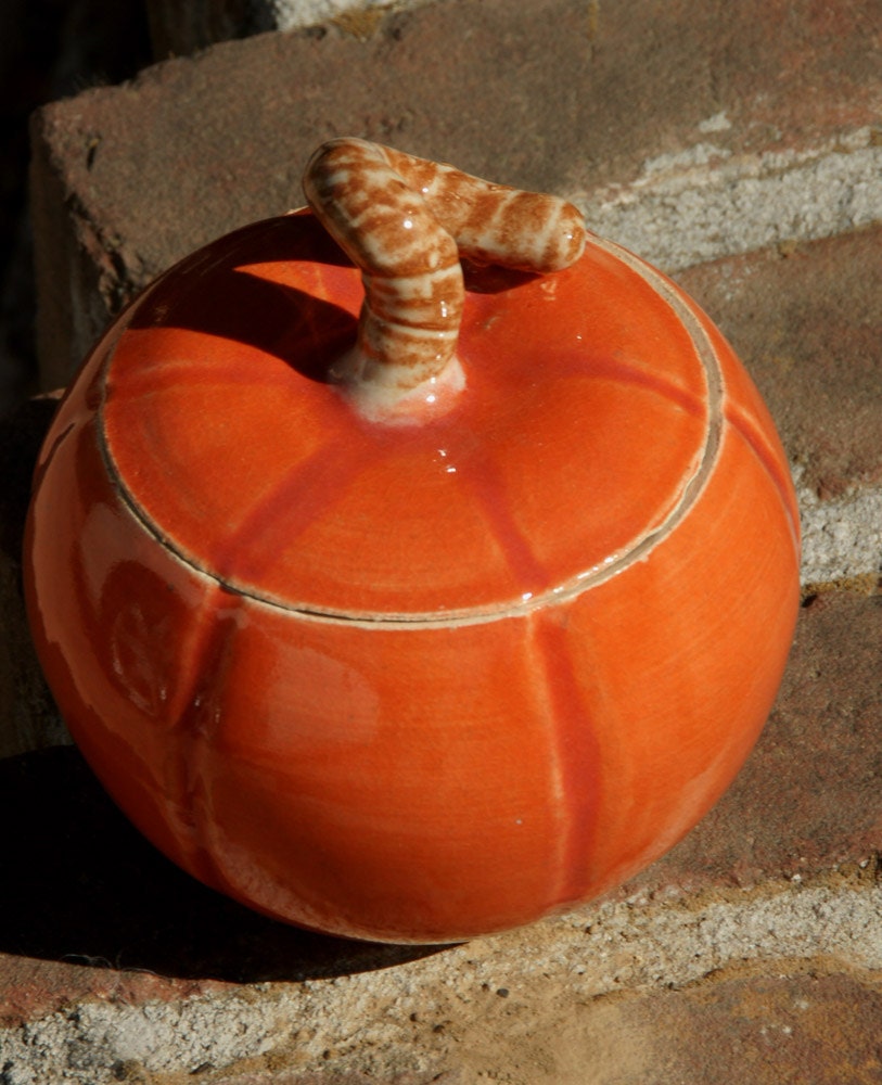 Dark Orange Pumpkin Jar - stoneware pottery, hand thrown Fall, Autumn, Harvest time decoration - muddywaterscc