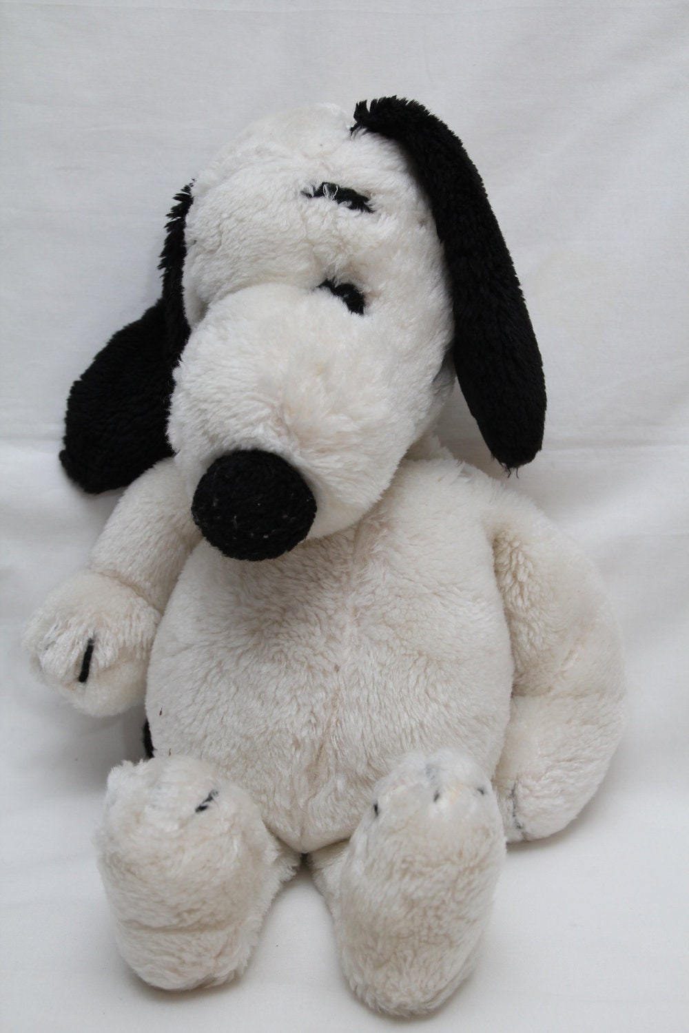 snoopy stuffed toy