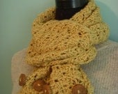 Honey Scarf Butter Infinity Scarf Chunky Wool Yellow Cowl Neck Warmer Reclaimed Wood Buttons