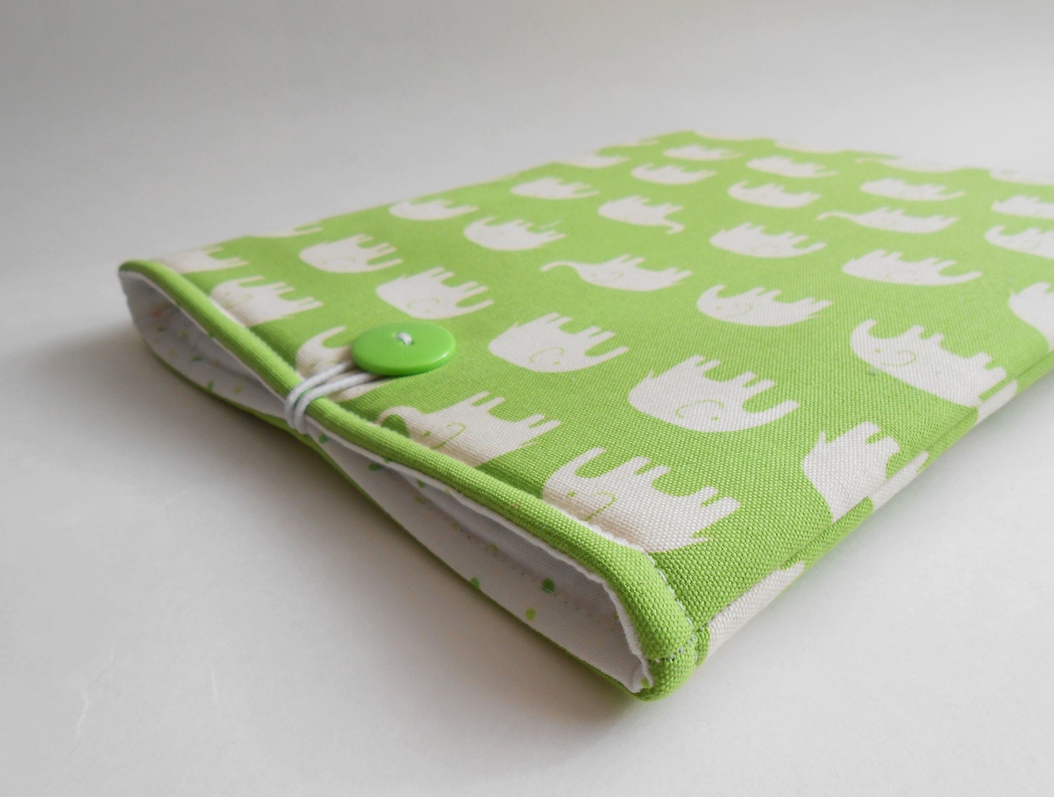 Ipad sleeve / Ipad case / Ipad cover padded for tablets --- Elephant march on lime green