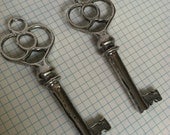 Skeleton Key- ONE Handcast Pewter Key from Antique Skeleton Key