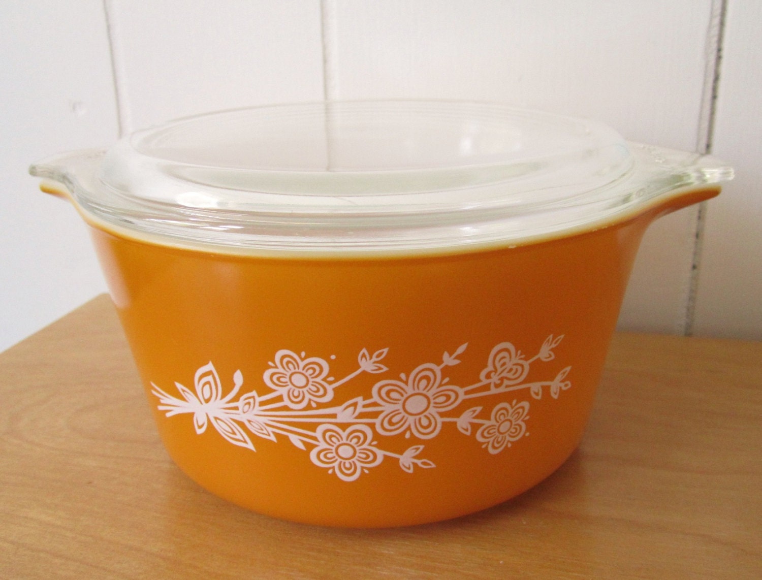 vintage Butterfly Gold pyrex casserole with lid