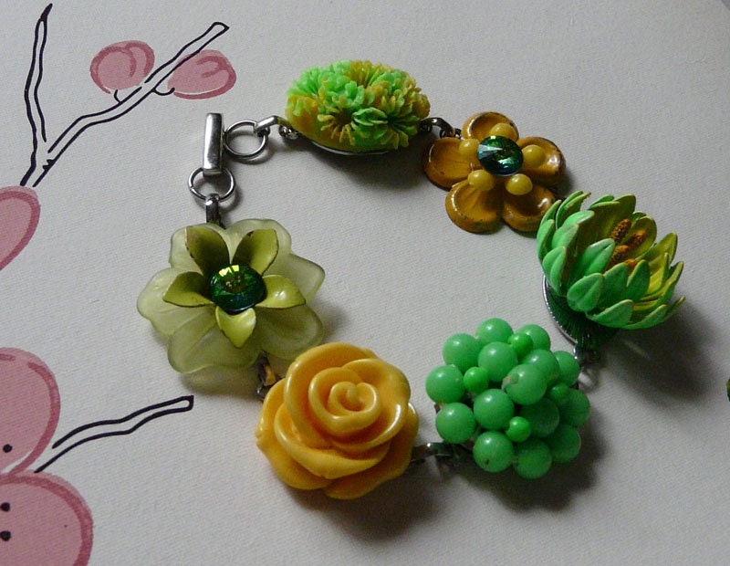 SALE megan bracelet - vintage flowers, earrings and rhinestones